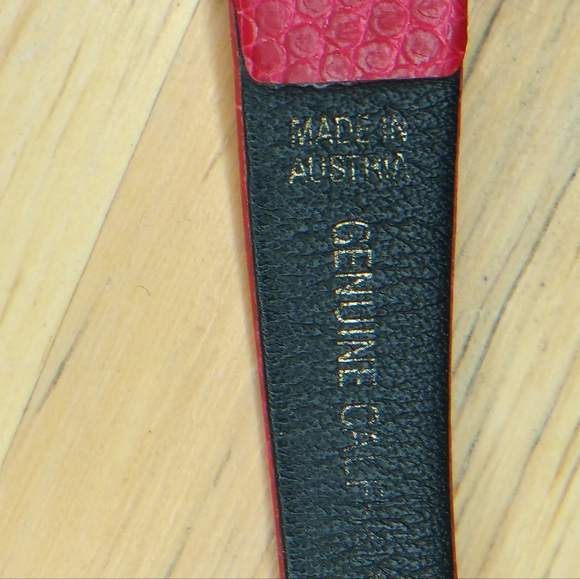 X RARE Seiko Ladies Mickey Mouse watch. 25mm Gold tone case 3 hand movement. - Picture 11 of 12